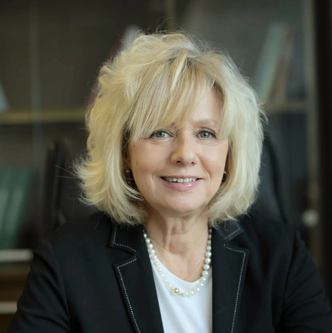 אודות בצלמו